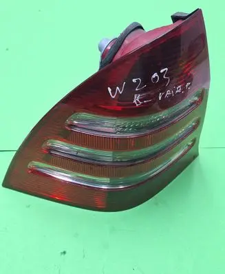 Mercedes-Benz C W203 Rear/tail lights 1802P07 4030051