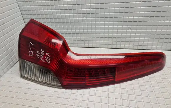 Volvo V50 Rear/tail lights P1007V50SXEU 30744541
