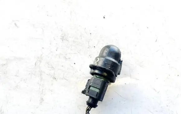 Audi A3 S3 8L Outside/exterior temperature sensor 4b0973712
