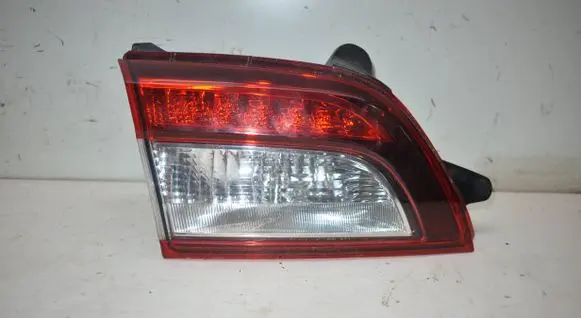 Subaru Outback (BS) Tailgate rear/tail lights 946073