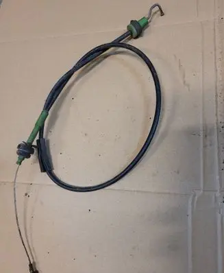 Volkswagen Golf I Throttle cable 171721555T