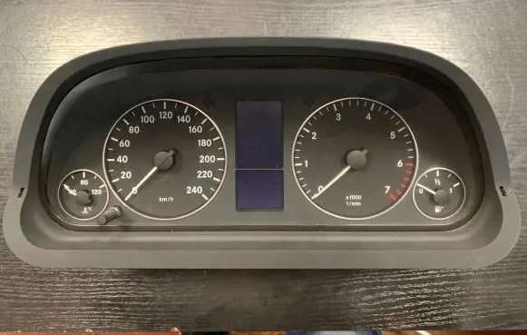 Mercedes-Benz A W169 Speedometer (instrument cluster) A1695400248