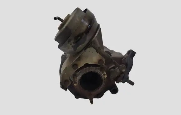Toyota Avensis T250 Turbo 172010R010