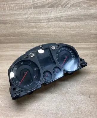 Volkswagen PASSAT B6 Speedometer (instrument cluster) A2C53194181 A2C53117396