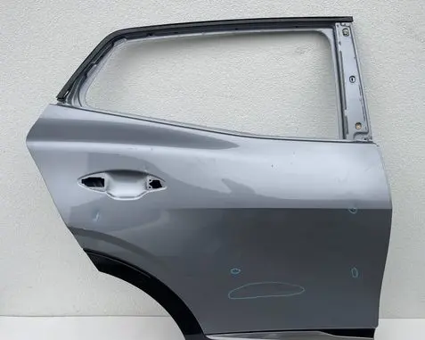 KIA Sportage Rear door 