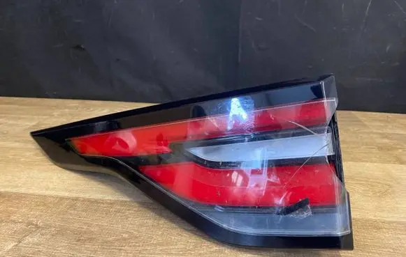 Land Rover Discovery 5 Rear/tail lights HY32-13405-CF
