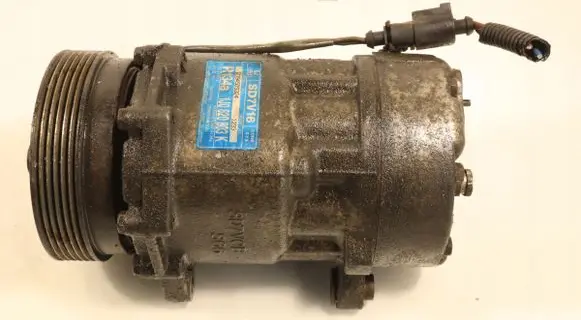 Skoda Octavia Mk1 (1U) Air conditioning (A/C) compressor (pump) 1J0820803K