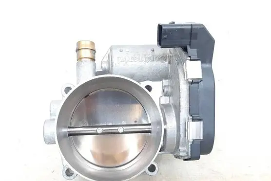 BMW M4 F82 F83 Throttle body valve 7597871 7582926 13547597871