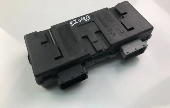 Peugeot 607 Other control units/modules 9638960380
