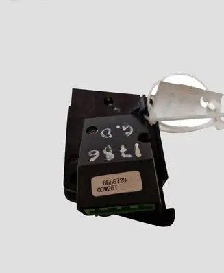 Volvo XC90 Multifunctional control switch/knob 8666729