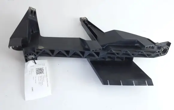 Headlight/headlamp mounting bracket