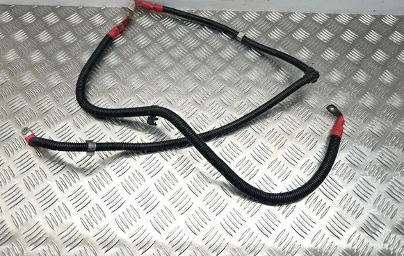 BMW 5 F10 F11 Positive cable (battery)