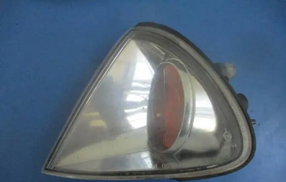 Toyota Avensis Verso Front indicator light