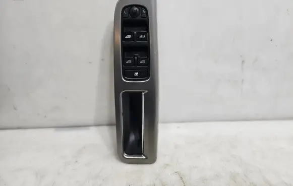 Volvo V50 Electric window control switch 30746183