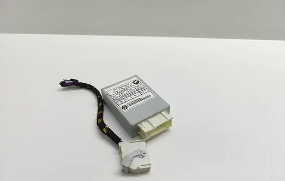 BMW 5 E60 E61 Air suspension control unit module (rear) 6784314 678431401 37146784314