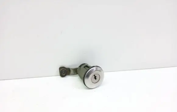 Citroen Berlingo Front door lock (next to the handle) 