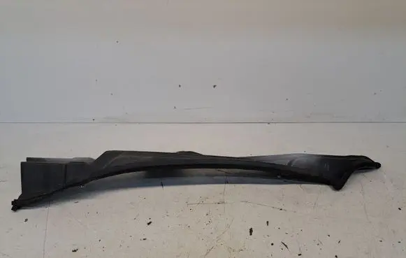 Toyota Prius (NHW20) Fender end trim 5382847020