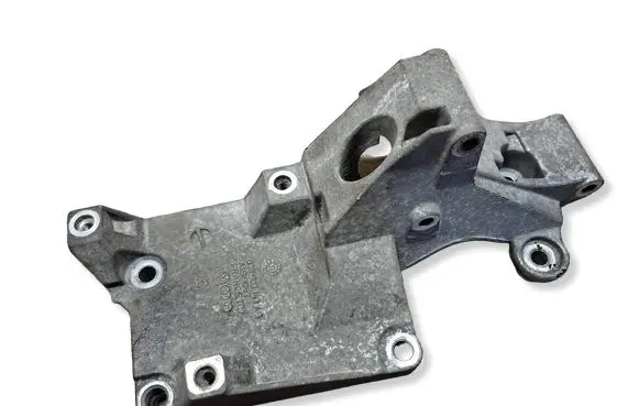 Skoda Roomster (5J) Generator/alternator bracket 038903143AG