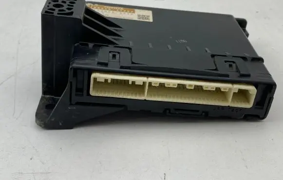 Toyota Prius+ (ZVW40) Other control units/modules 8865047282 1778005440