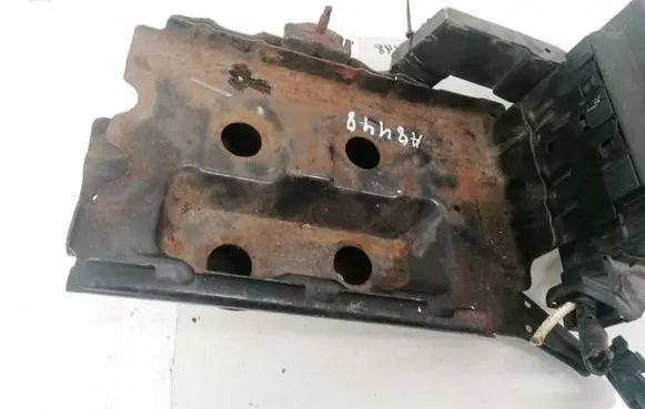 Nissan Primera Battery box tray 