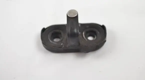 Volkswagen Golf Plus Trunk lock loop 1T0827517A