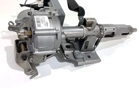 Mazda 2 Power steering pump DF713210X