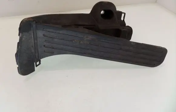 Volkswagen Golf V Accelerator throttle pedal 6PV00874500 1K2721503M