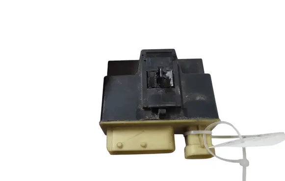 Peugeot 308 Glow plug pre-heat relay 9662570880 018010953