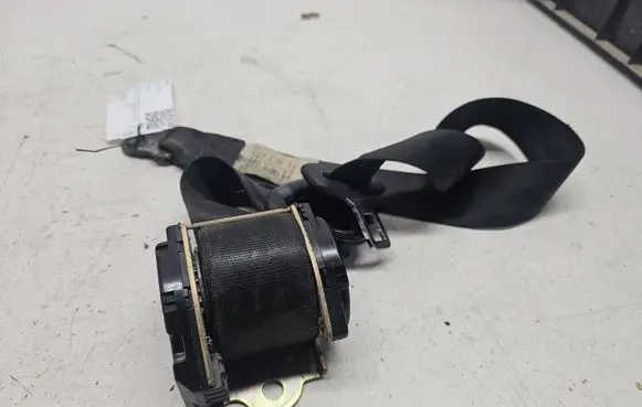 Ford Galaxy Rear seatbelt 560196600