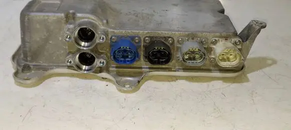 Tesla Model X Voltage converter inverter 104967800H 0318FE0014789