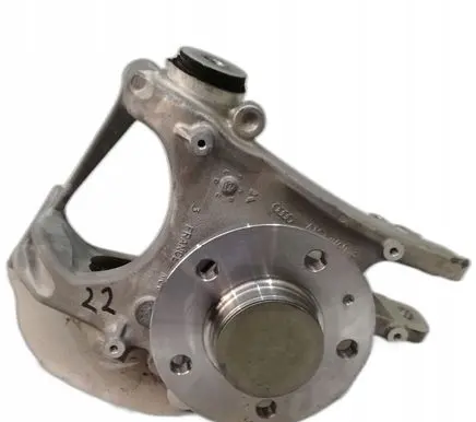 Rear wheel hub spindle/knuckle