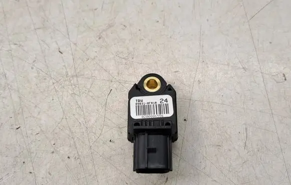 Toyota Verso Airbag deployment crash/impact sensor 898310F010