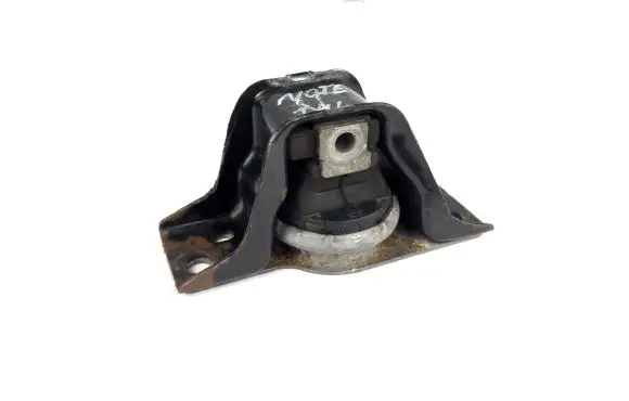 Nissan Note (E11) Engine mount bracket 8200140431 8200131305 8200281186