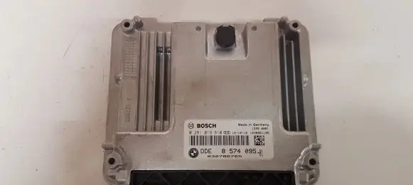 BMW 1 F20 F21 Engine control unit/module 0281019810 13250061 1039S61185