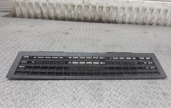 BMW 7 E65 E66 Dash center air vent grill 64228385256