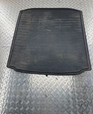 Skoda Octavia Mk3 (5E) Trunk/boot mat liner 5E5862559