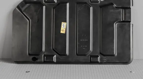Mercedes-Benz Sprinter W907 W910 Battery box tray cover/lid 9066840118