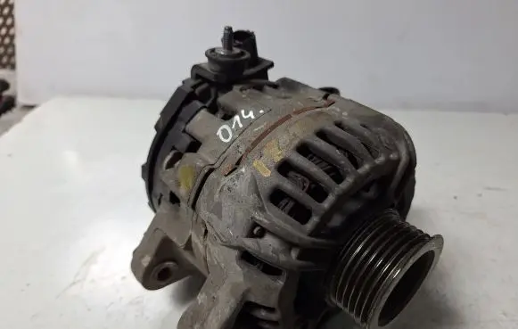 Toyota Yaris Generator/alternator 27060-0J051