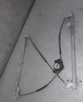 Citroen C8 Front window lifting mechanism without motor
