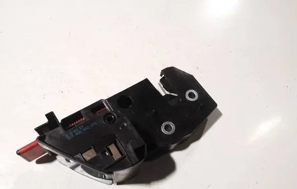 Volkswagen PASSAT B6 Seat back rest lock catch 3c9885682