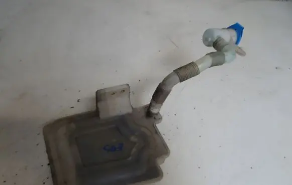 Volkswagen Eos Windshield washer fluid reservoir/tank