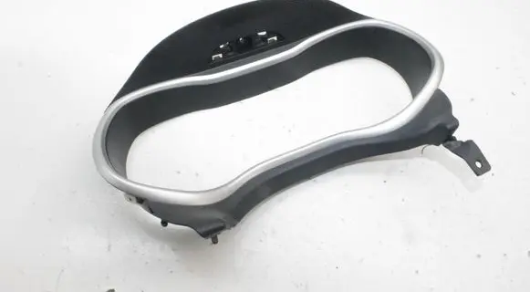 Jeep Cherokee Dashboard trim 1YR33TRMAC