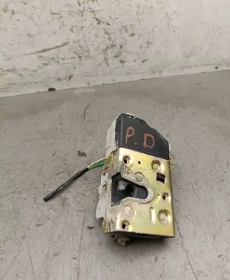 Peugeot Partner Front door lock