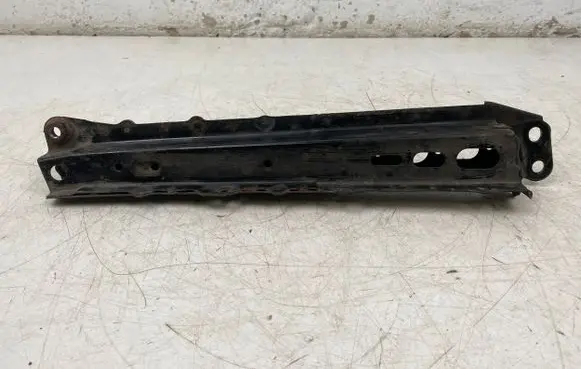 Toyota Avensis T270 Side radiator support slam panel