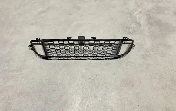 BMW 2 F22 F23 Front bumper lower grill 384600800 10833610