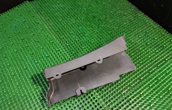 Volkswagen Bora Other engine bay part 1J0805971
