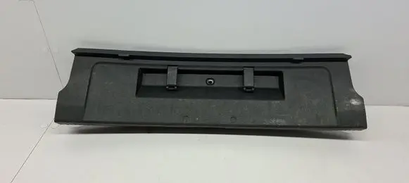 Trunk/boot sill cover protection