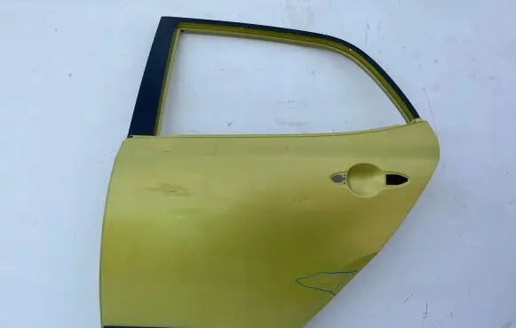 KIA Picanto Rear door