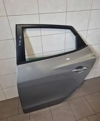 Hyundai ix35 Rear door 
