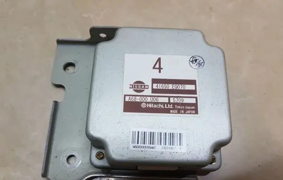 Nissan X-Trail T30 Torque split ecu control unit/module 41650EQ070